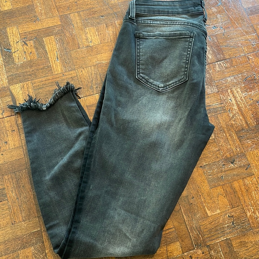Studio Blue size 29 skinny jeans